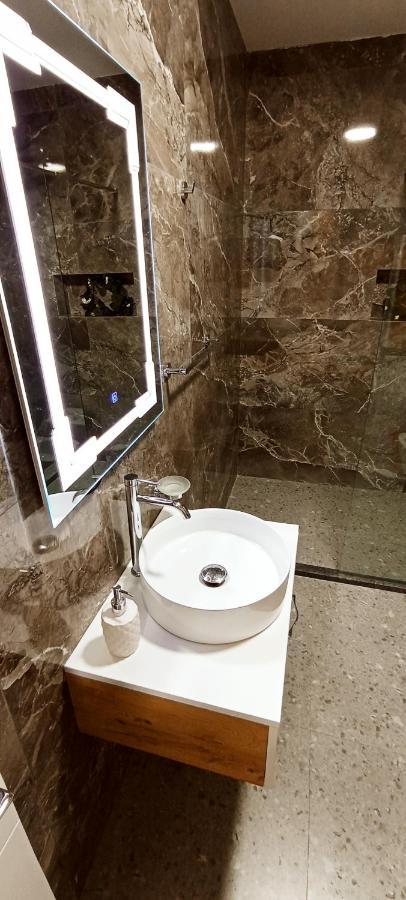 Selvia Apartament 地拉那 外观 照片